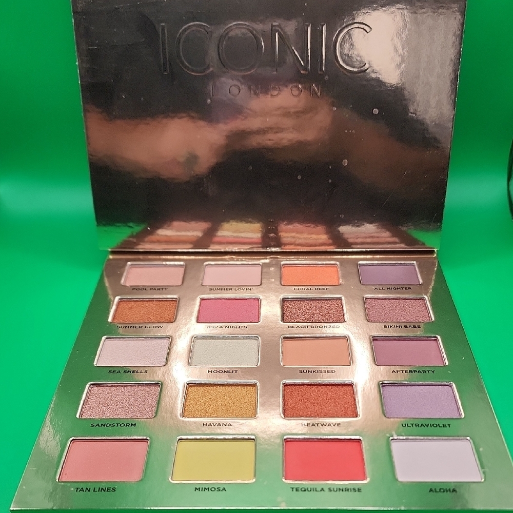 Iconic London Eyeshadow Palette - Vibrant Multi-Color